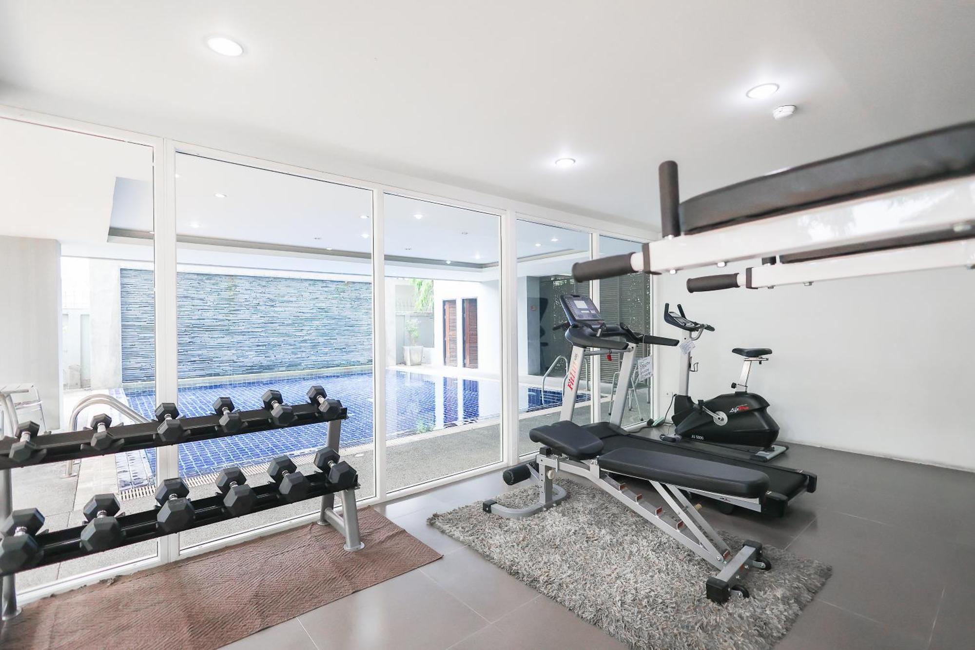 Modern Style 1br / Large Balcony At Nimman Apartamento *