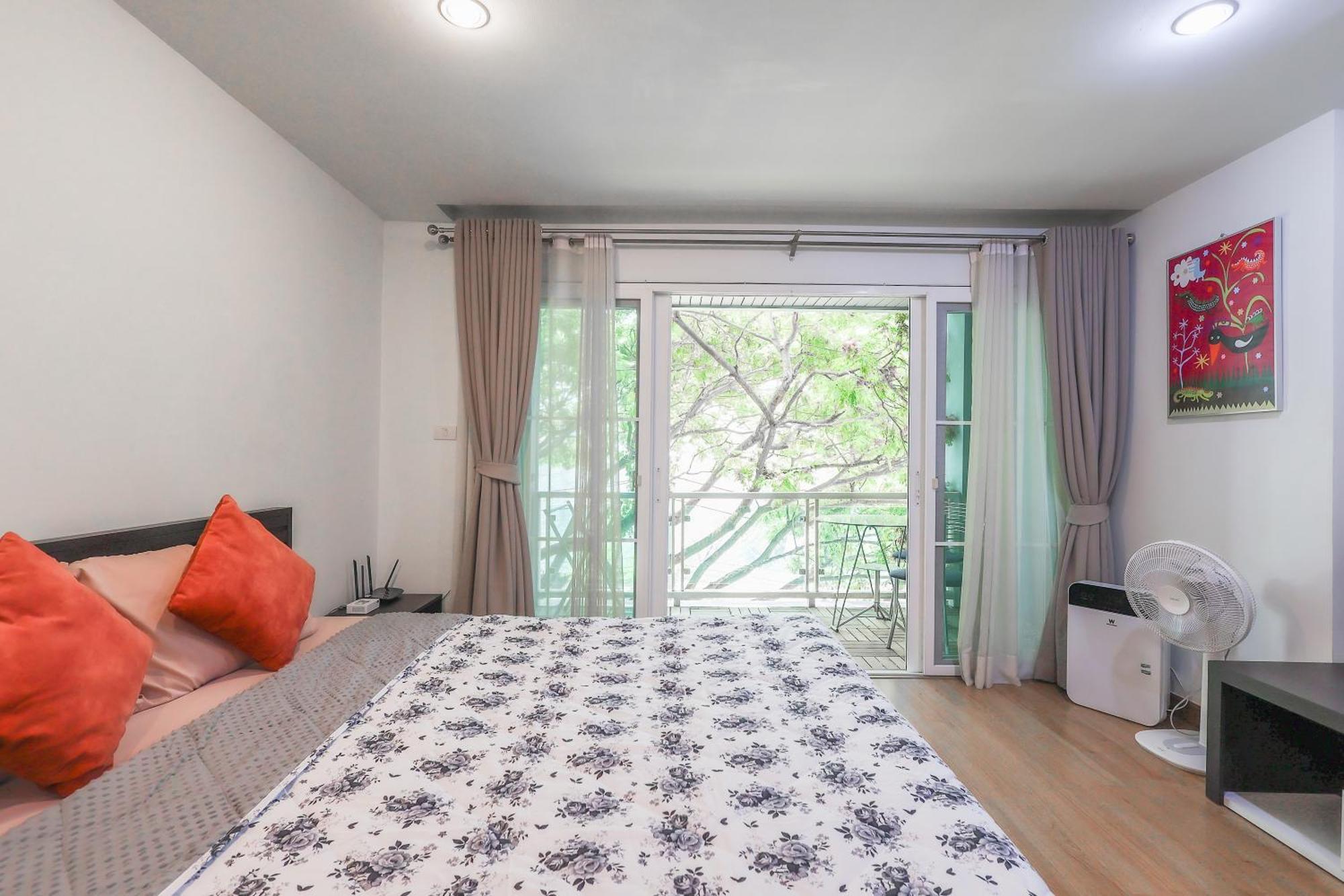 Modern Style 1br / Large Balcony At Nimman * Chiang Mai