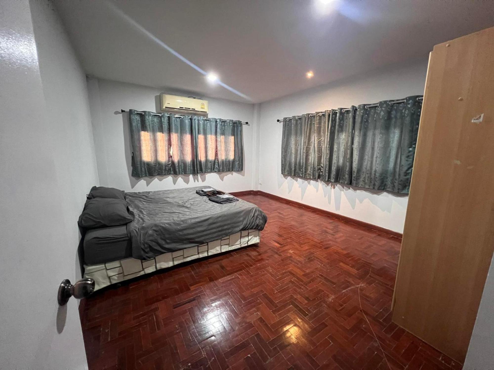 Rumah tetamu Rt House Chiang Mai