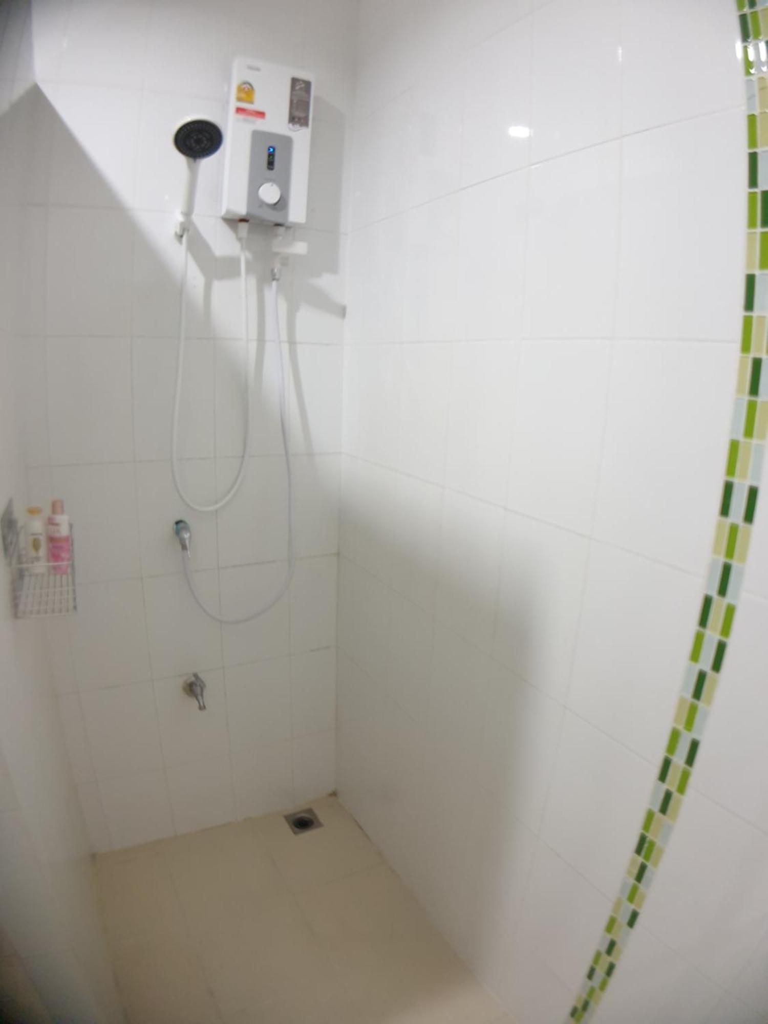 House In Community Mall, Spacious 6 People, 3br Chiang Mai