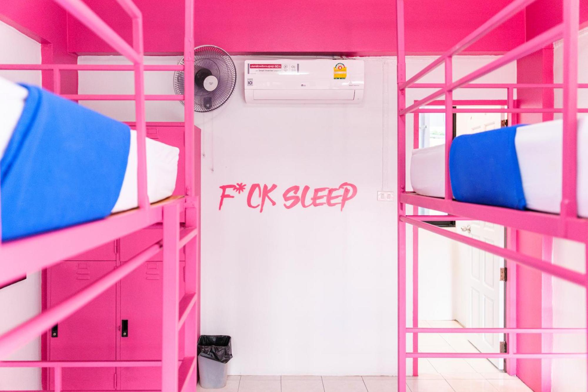 Albergue Slumber Party *