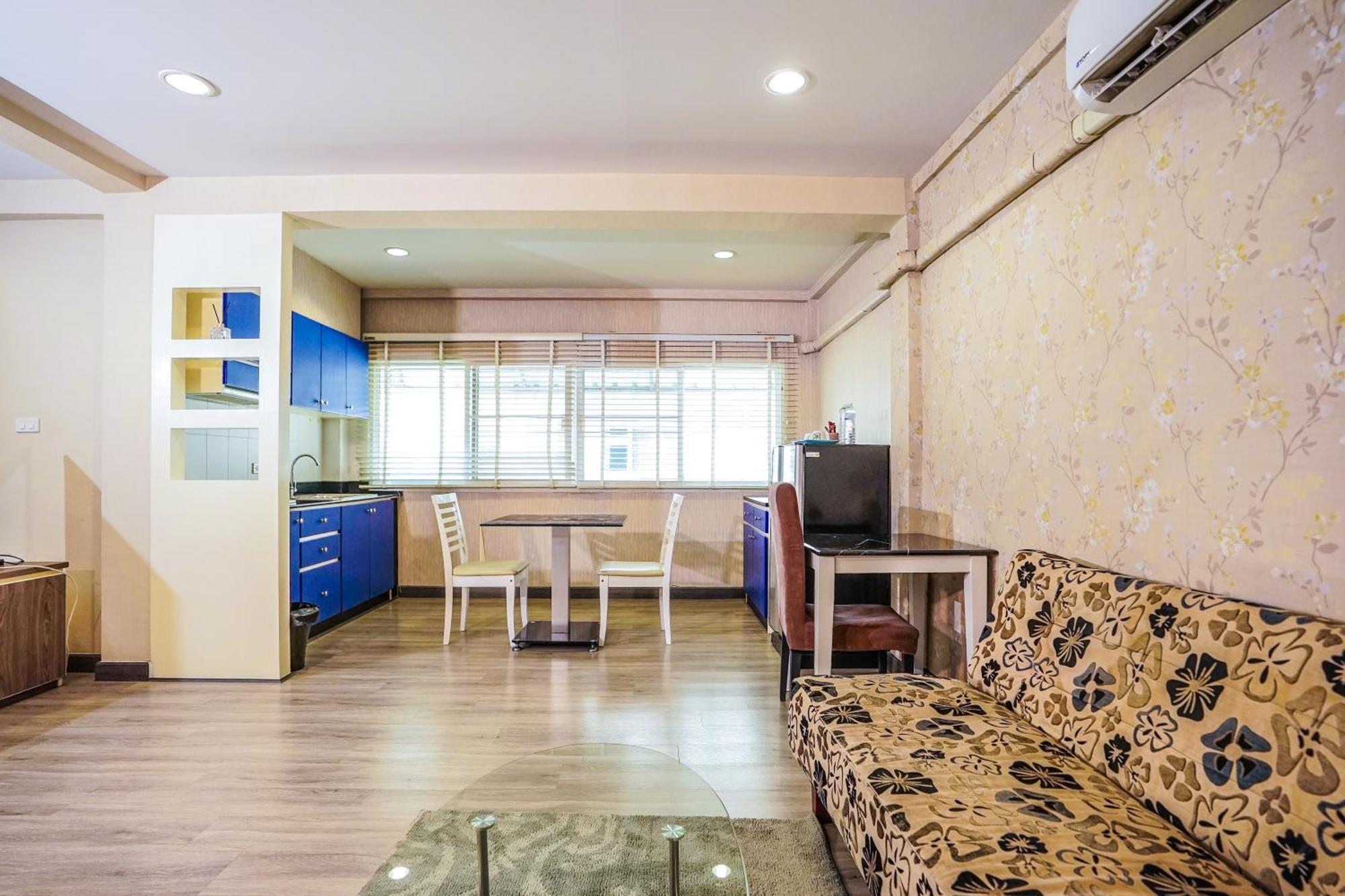 Blue Cafe Apartment *