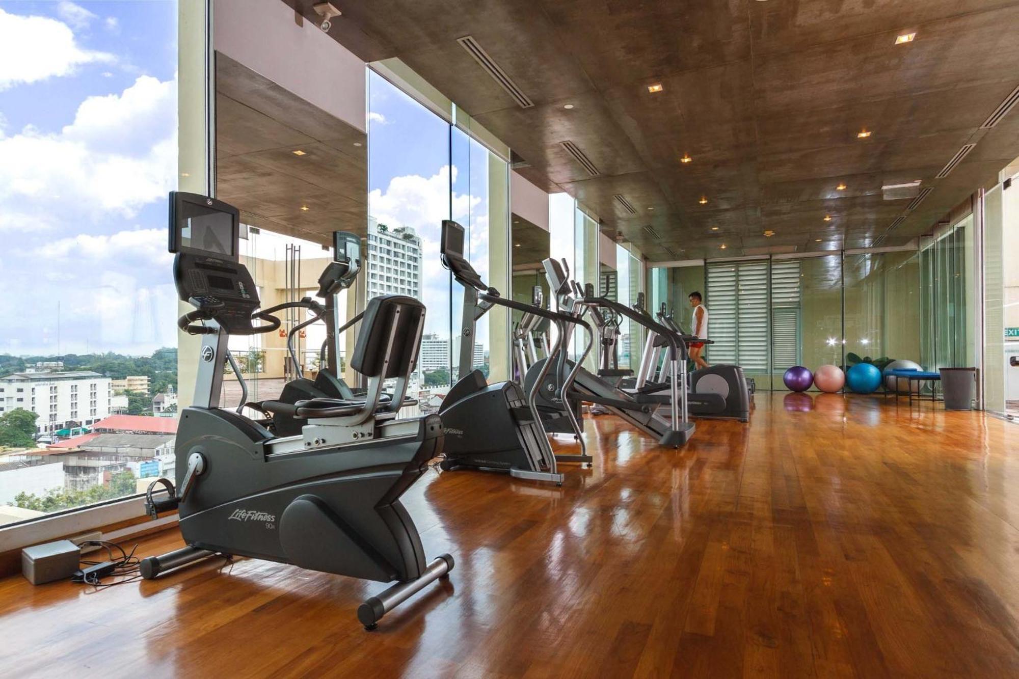 Hotel Dusitd2 4*