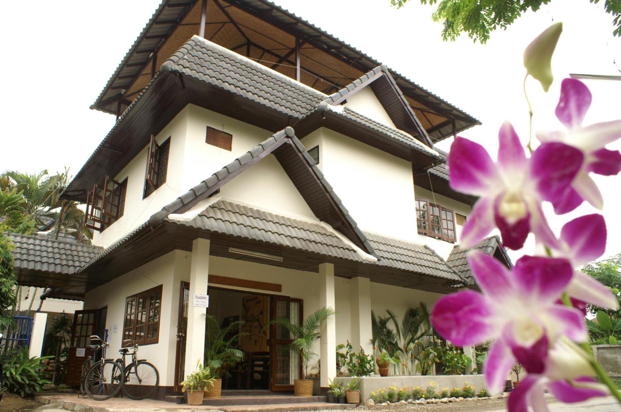 Guest house Trekker Camp