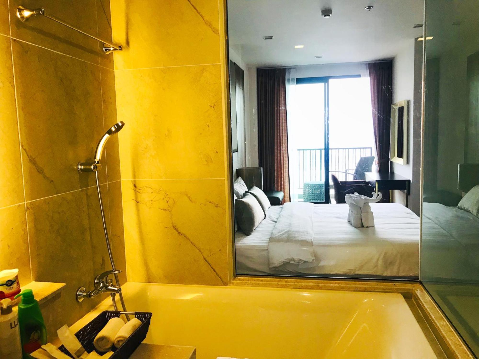 Apartment The Astra