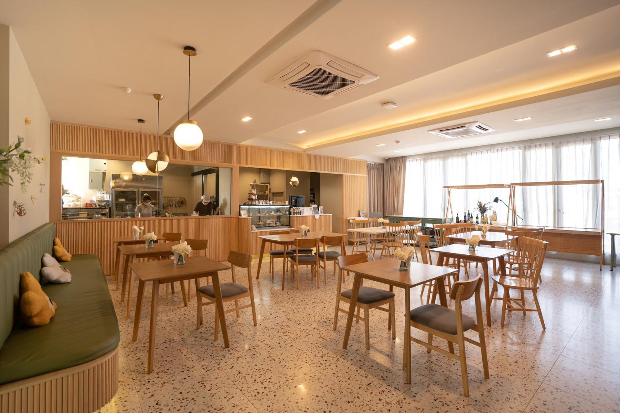 Hotel The Rise Hotel, - Sha Extra Chiang Mai