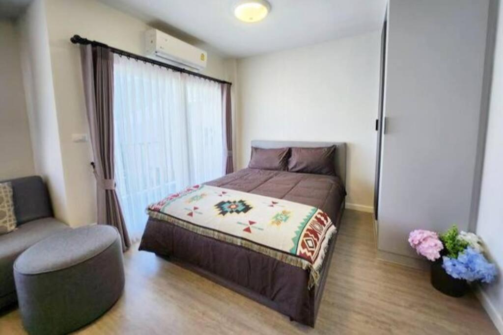 Apartment Dcondo For 3 Guests Near Festival With Pool/gym