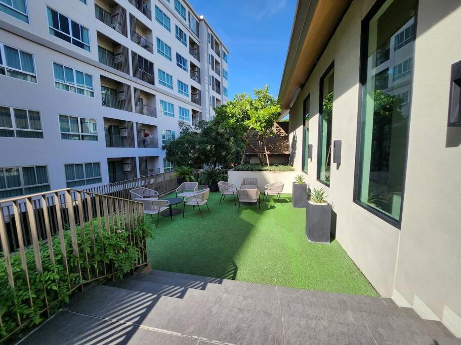 Dcondo For 3 Guests Near Festival With Pool/gym