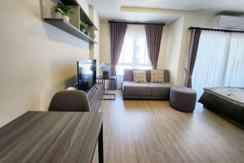 Apartment Dcondo For 3 Guests Near Festival With Pool/gym