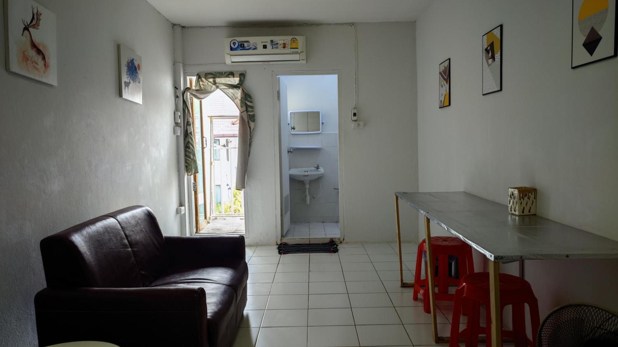 Aparthotel Better House 佰特客栈 *