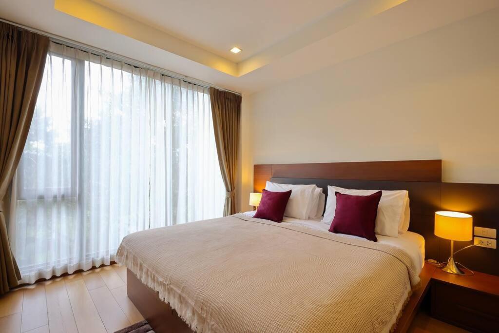 Specious Luxury 2 Bedrooms Apt. Apartamento