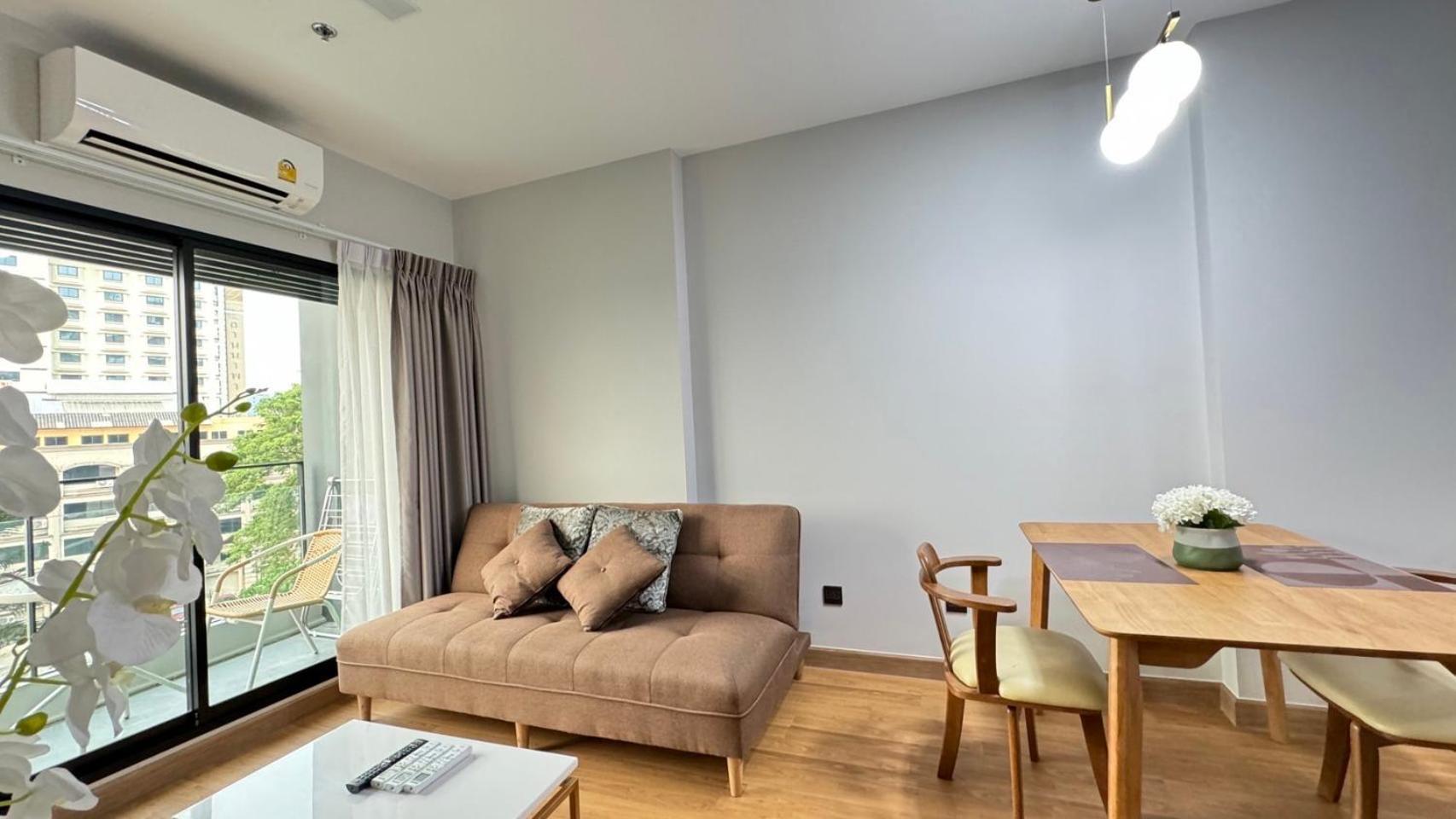 Apartment Luxury Astra Sky River *