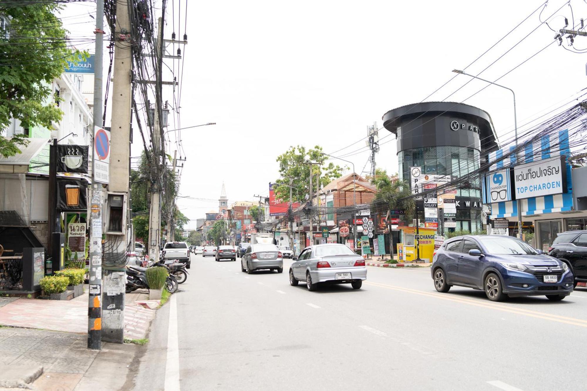 The Sister's - Right In Nimman Apartment