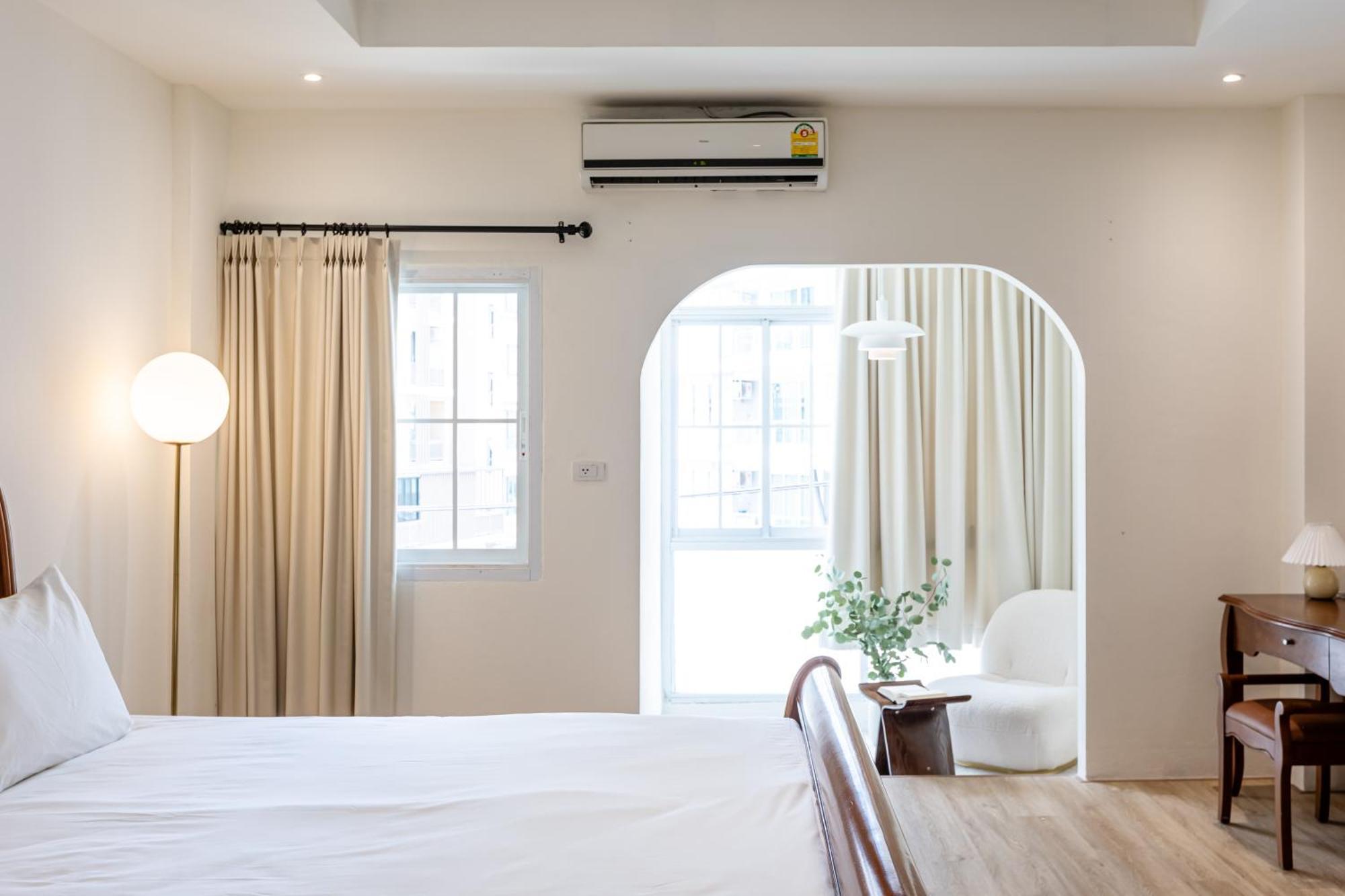 White Wood Nimman Apartment Chiang Mai