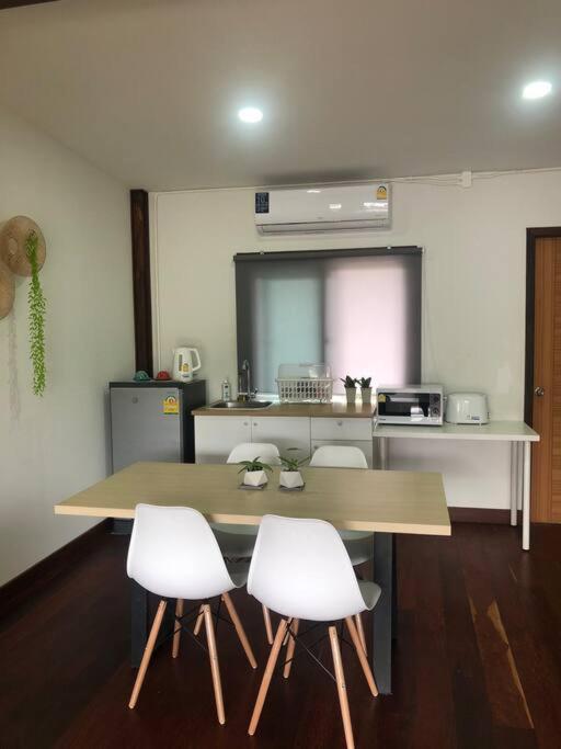 Wooden House In The Centre Of Chiangmai Self-checkin Holiday home Chiang Mai
