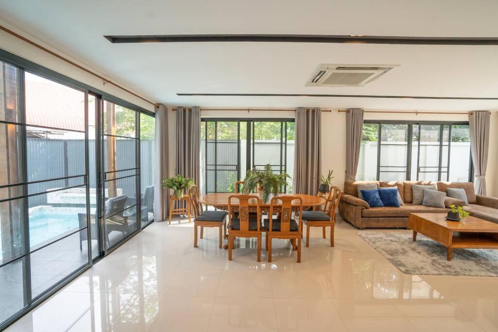 Villa 清迈宁曼路maya4房独立泳池别墅