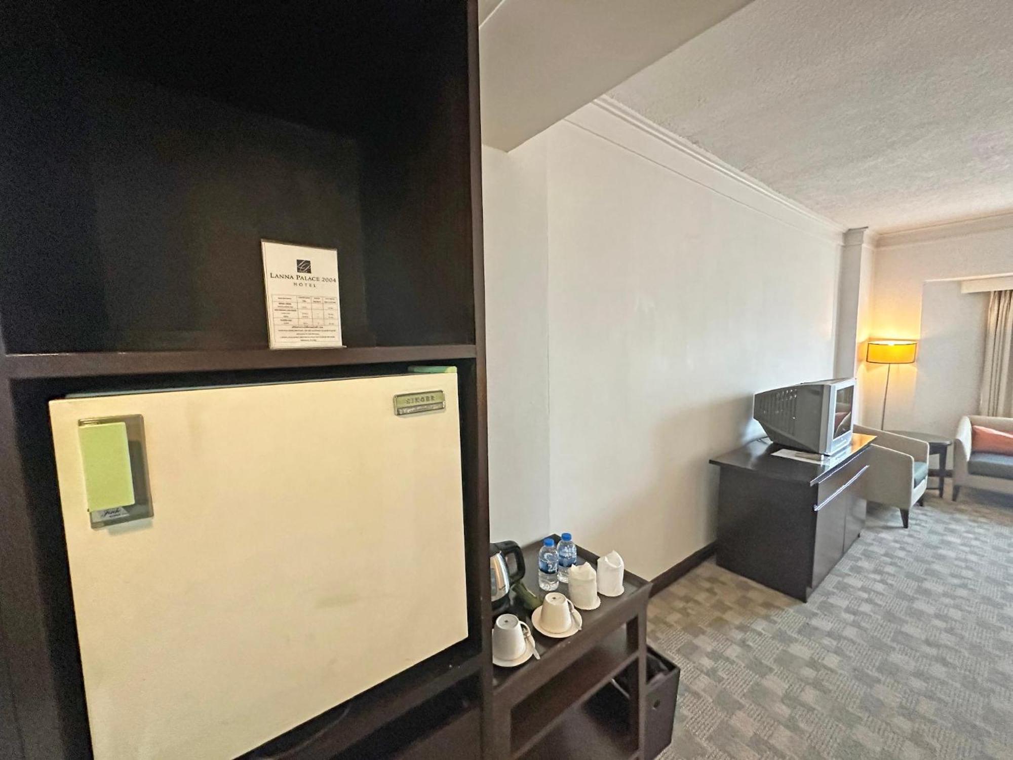 Lanna Palace 2004 Hotel 4*