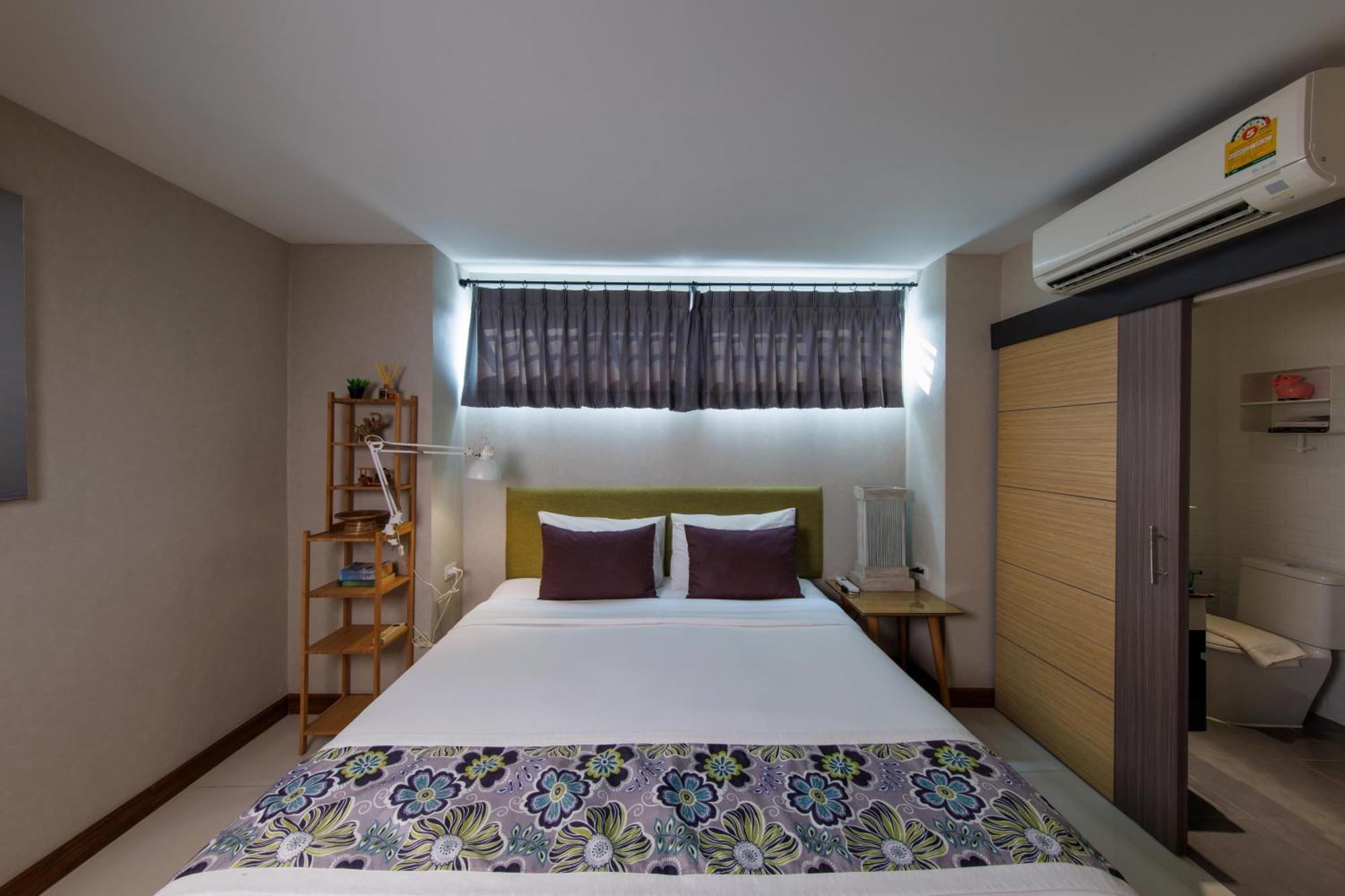 Hotel Chala Number 2 Art And Gallery Chiang Mai