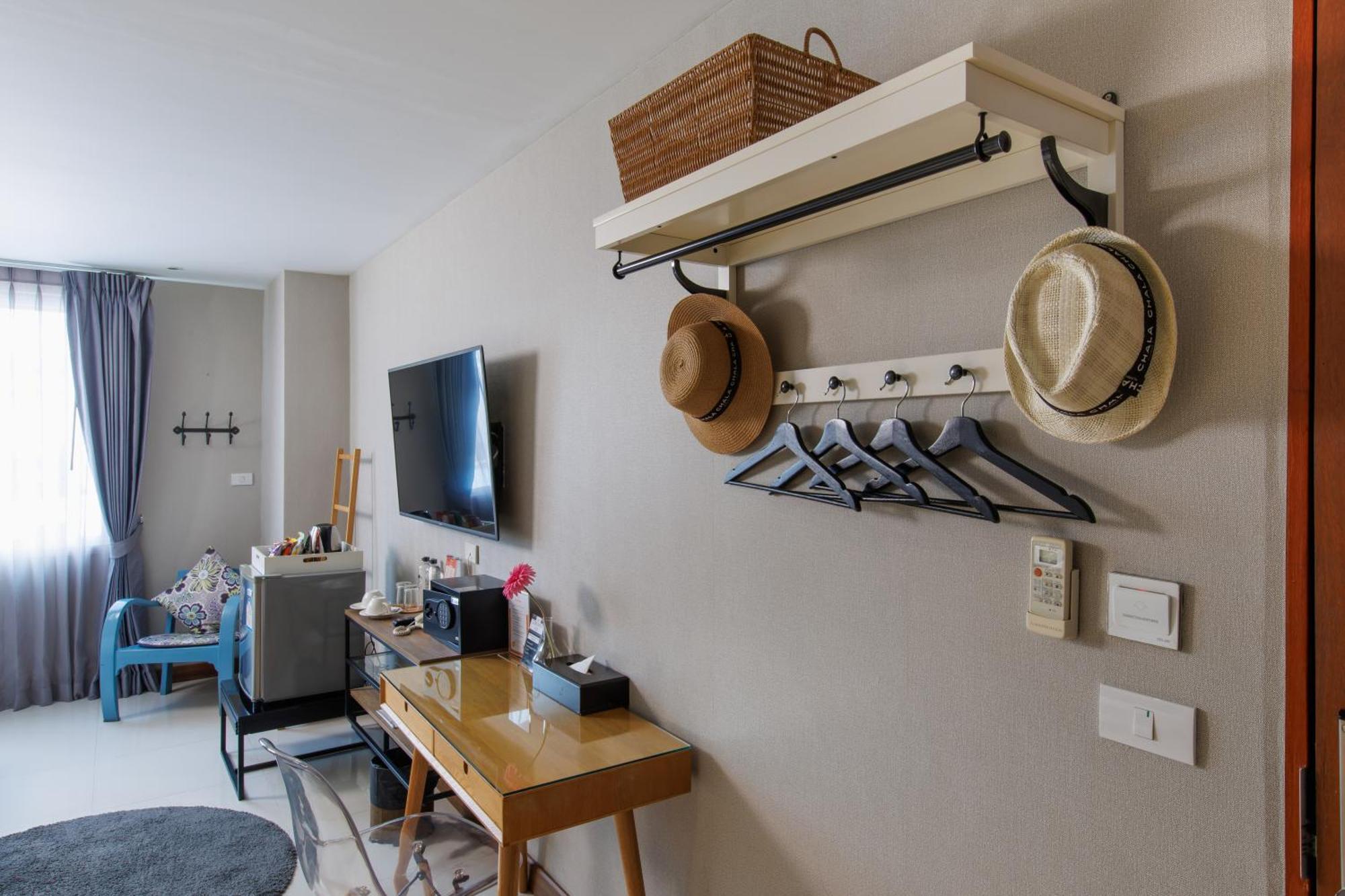 Hotel Chala Number 2 Art And Gallery