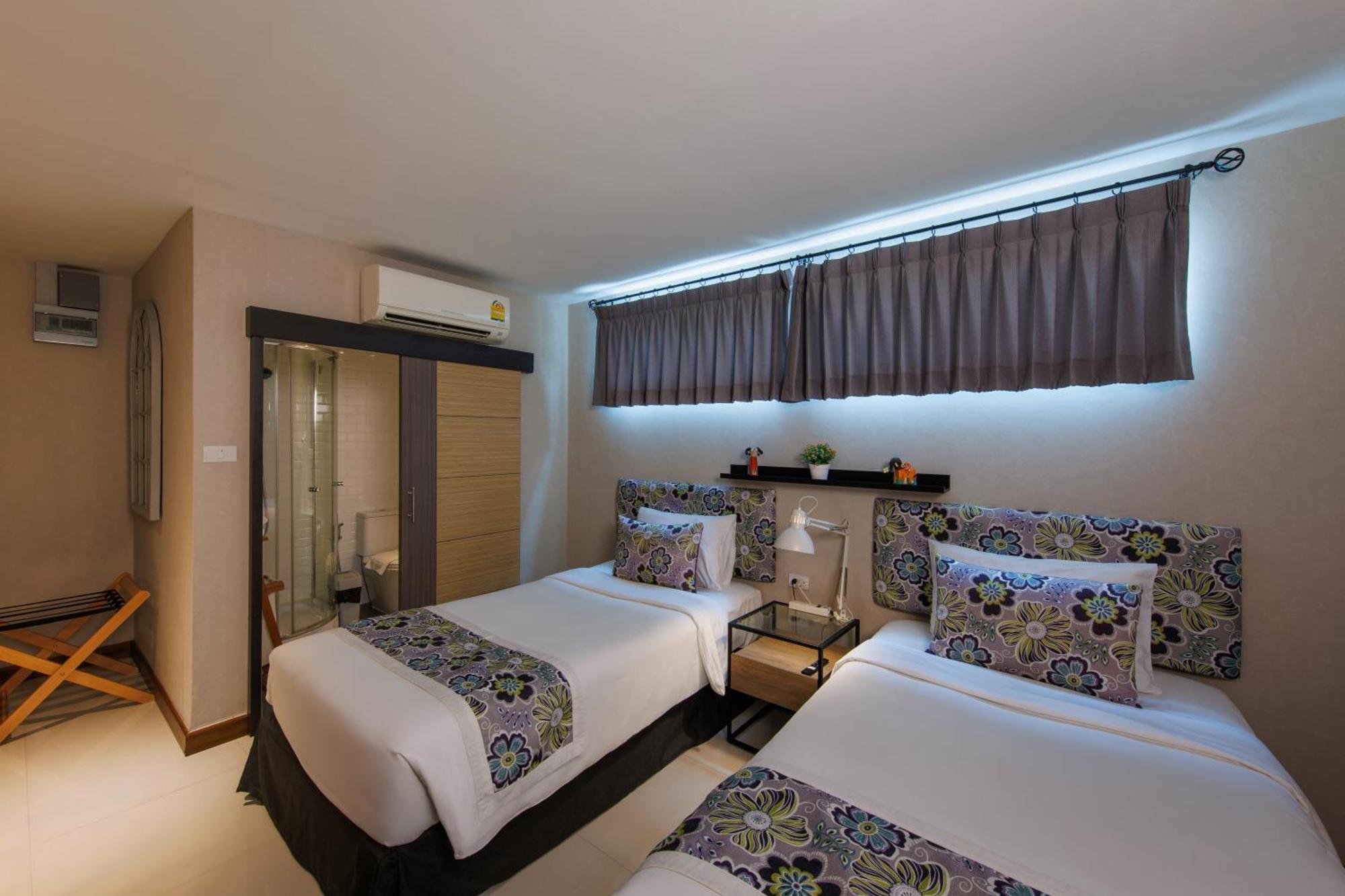Chala Number 2 Art And Gallery Hotel Chiang Mai