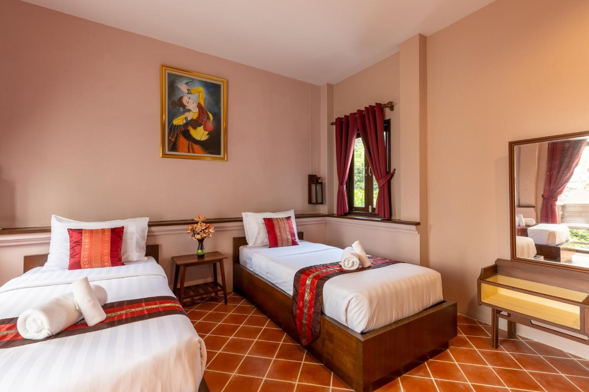 Hotel Huen Hug Chiang Mai