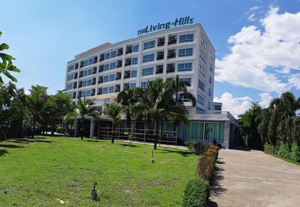 The Living-hills Hotel