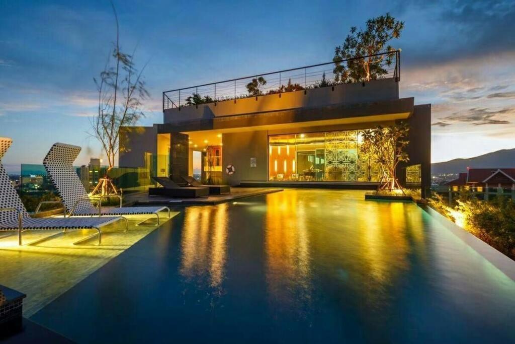 Theastra#rooftoppool#gym#sauna * Chiang Mai
