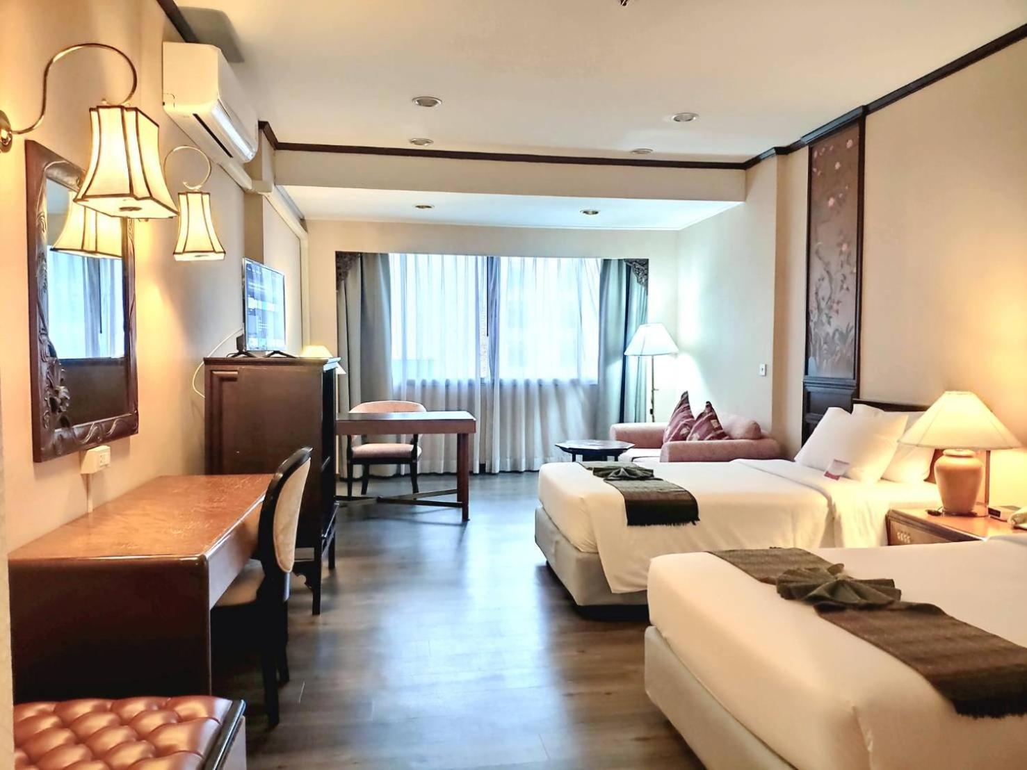 Orchid Hotel 4*