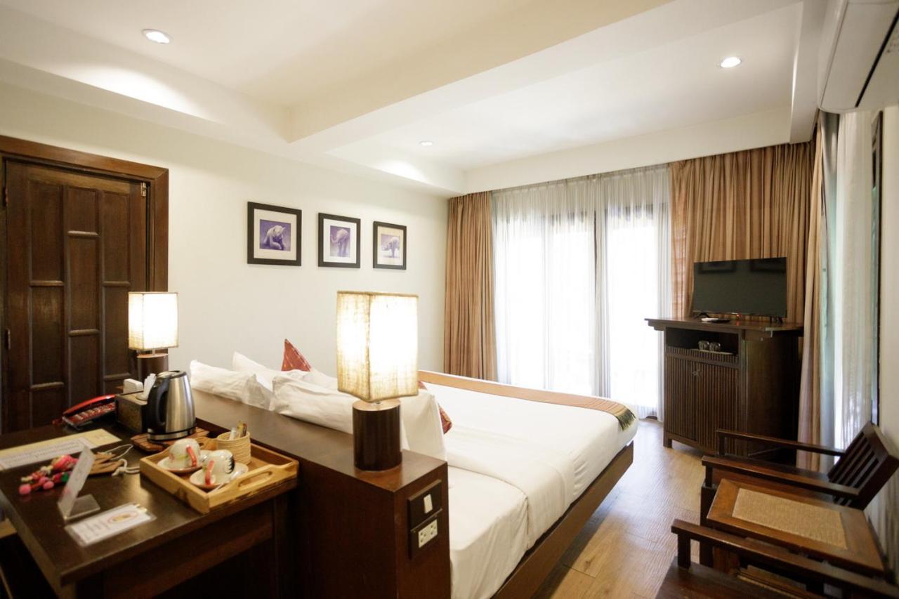 Lanna Dusita Riverside Boutique Resort 4*
