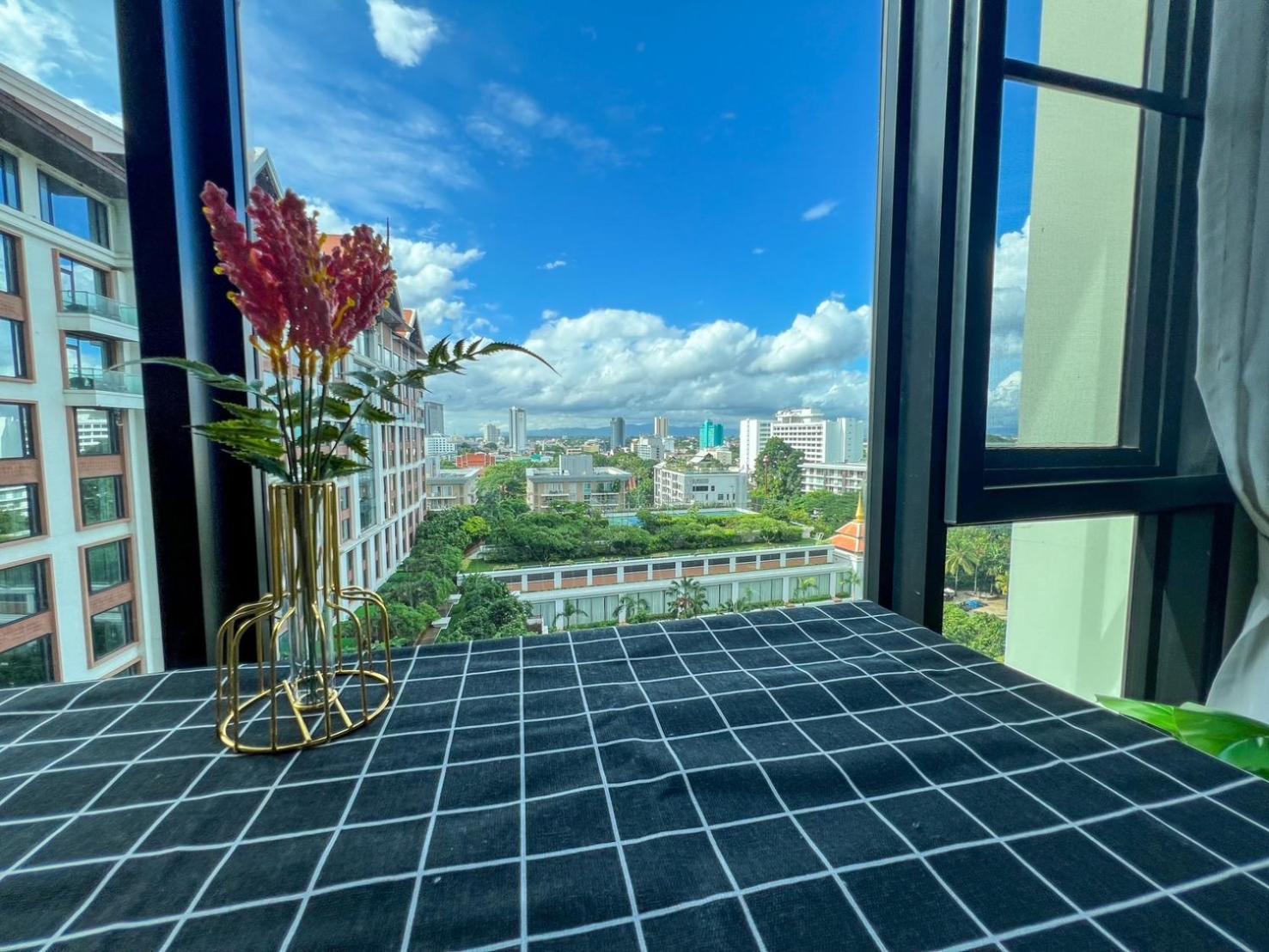 The Astra Luxury In Town Apartment Chiang Mai