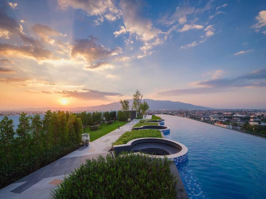 Apartment Astra Sky River Luxury 3b2b *