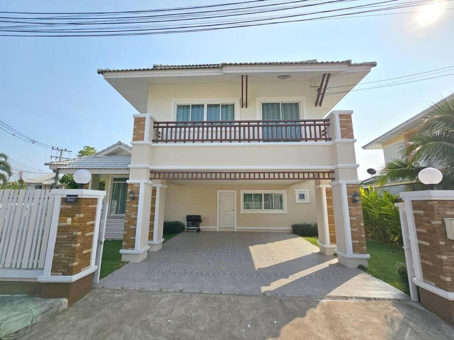 Cozy Two Stories House The - 93 Apartment Chiang Mai