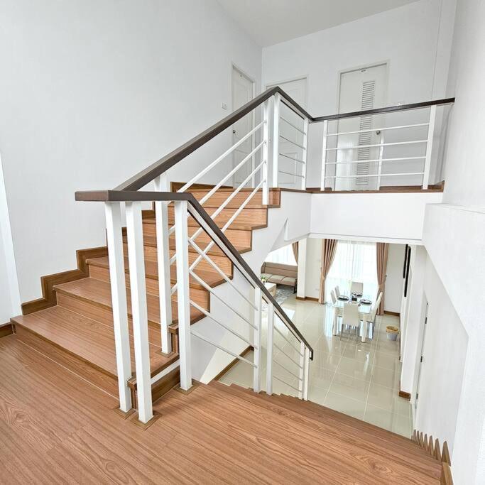 Apartment Comfort Two Stories House The - 78 *