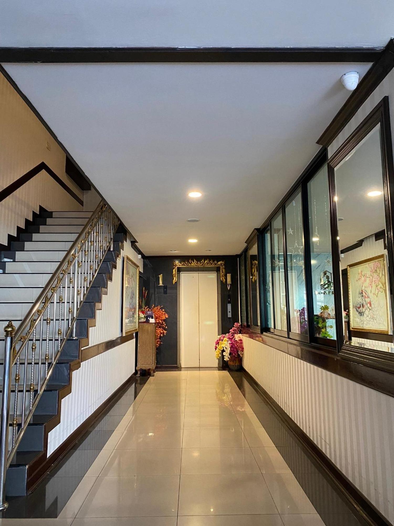 Hotel Romena Grand