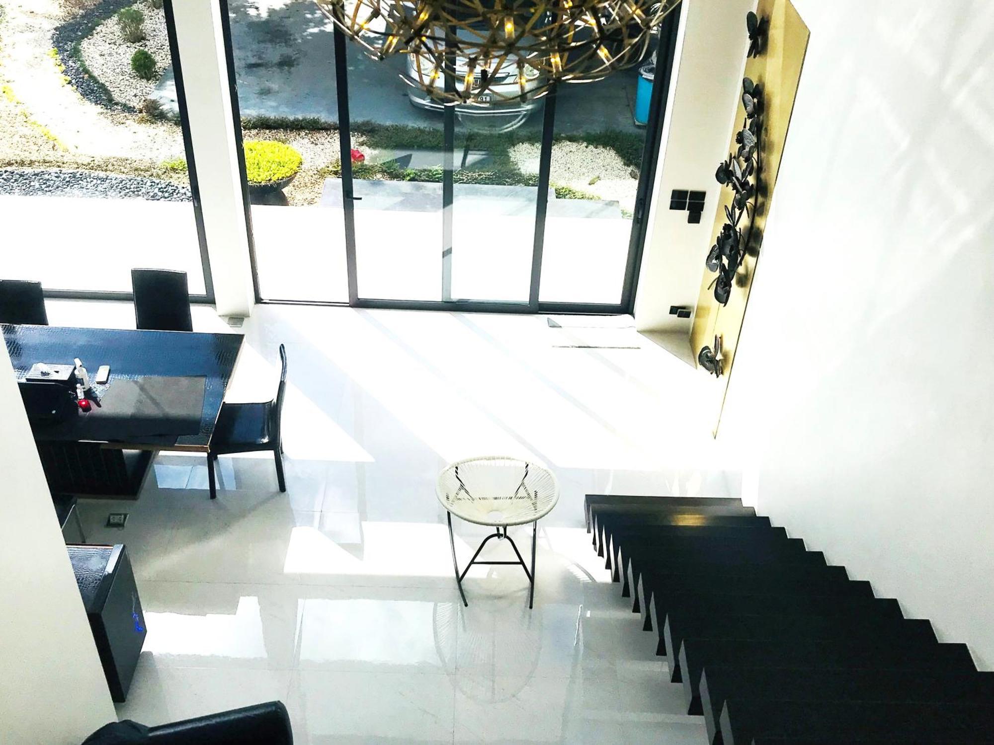 Rumah tetamu Meethan House