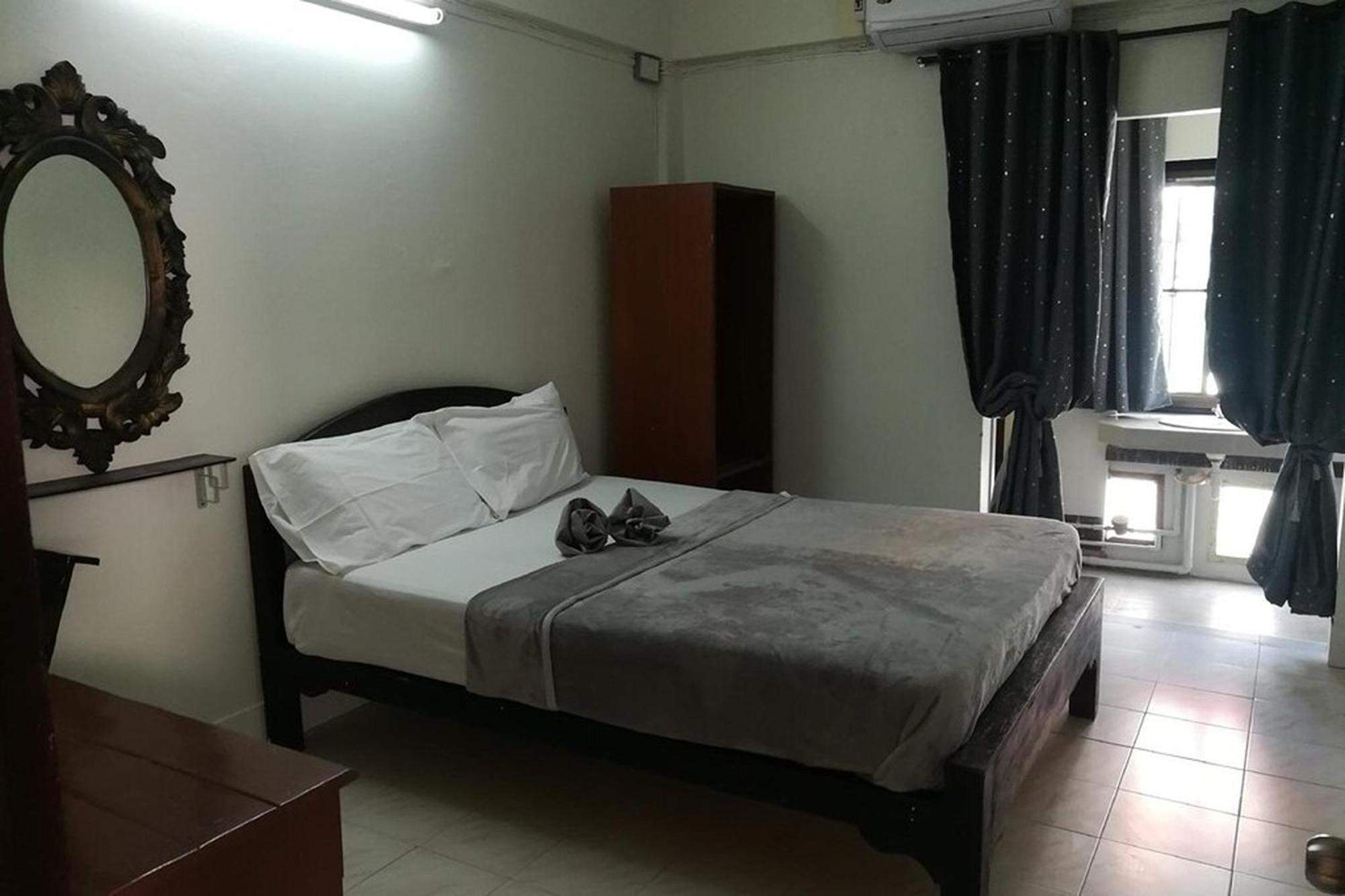 Centre Place Hotel 3*