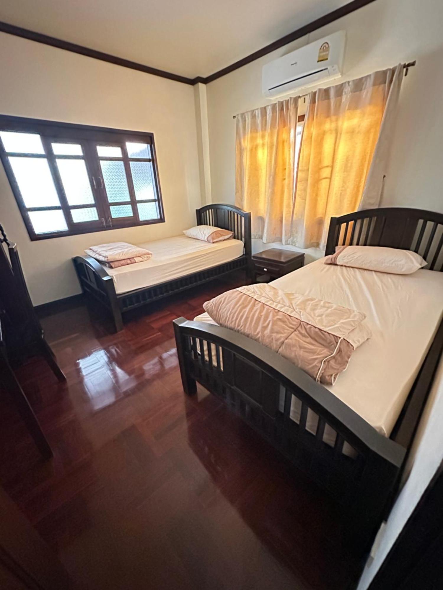 Sj House Guest house