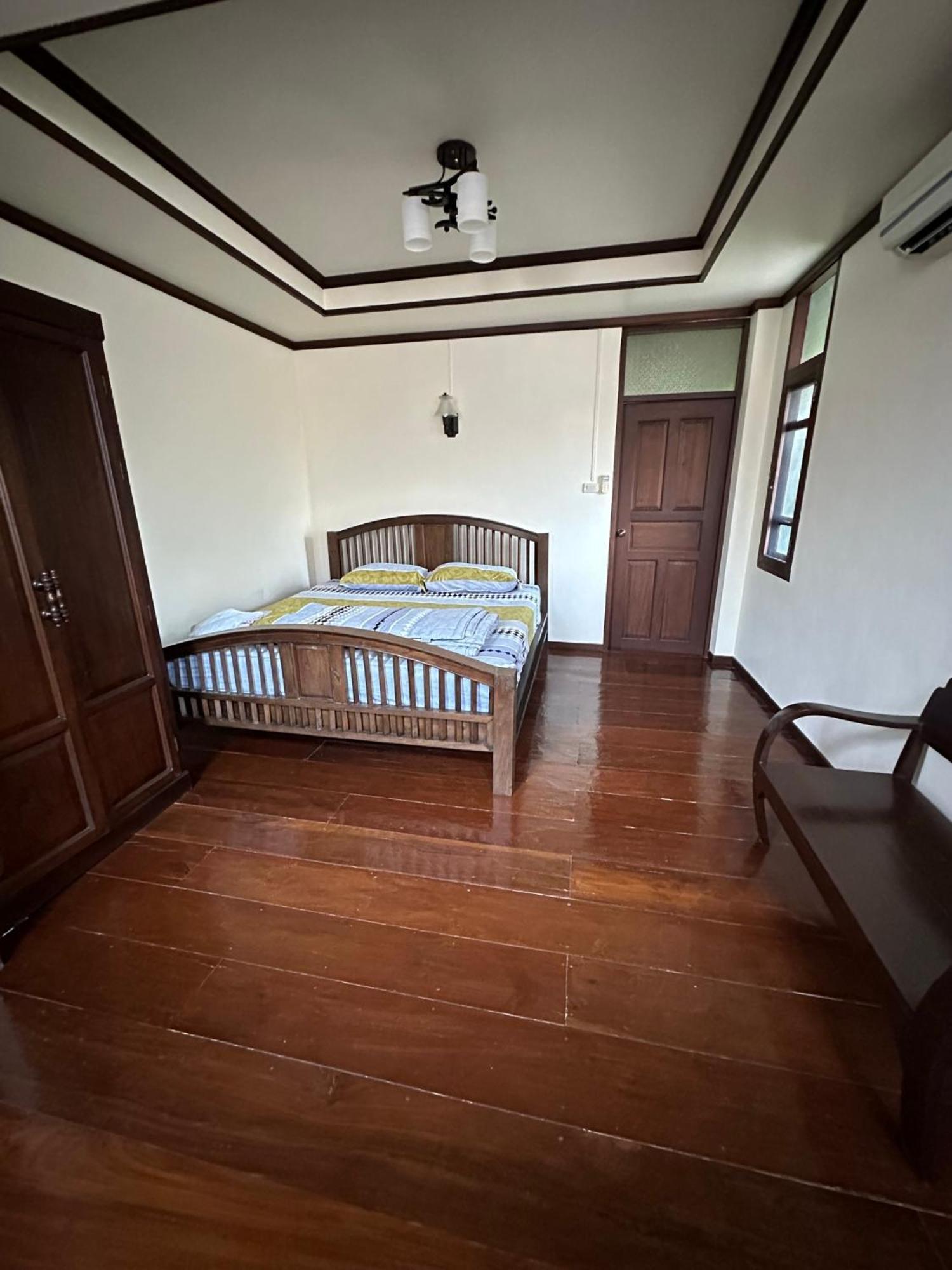 Sj House Chiang Mai