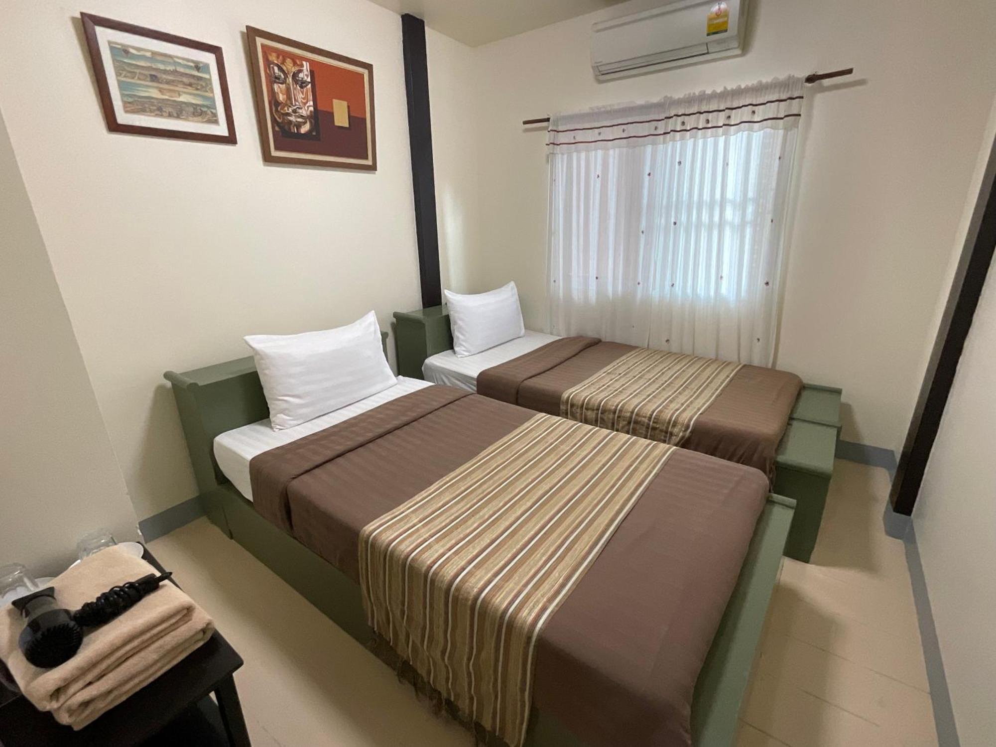 Hostel Baan Klang Vieng Chiang Mai