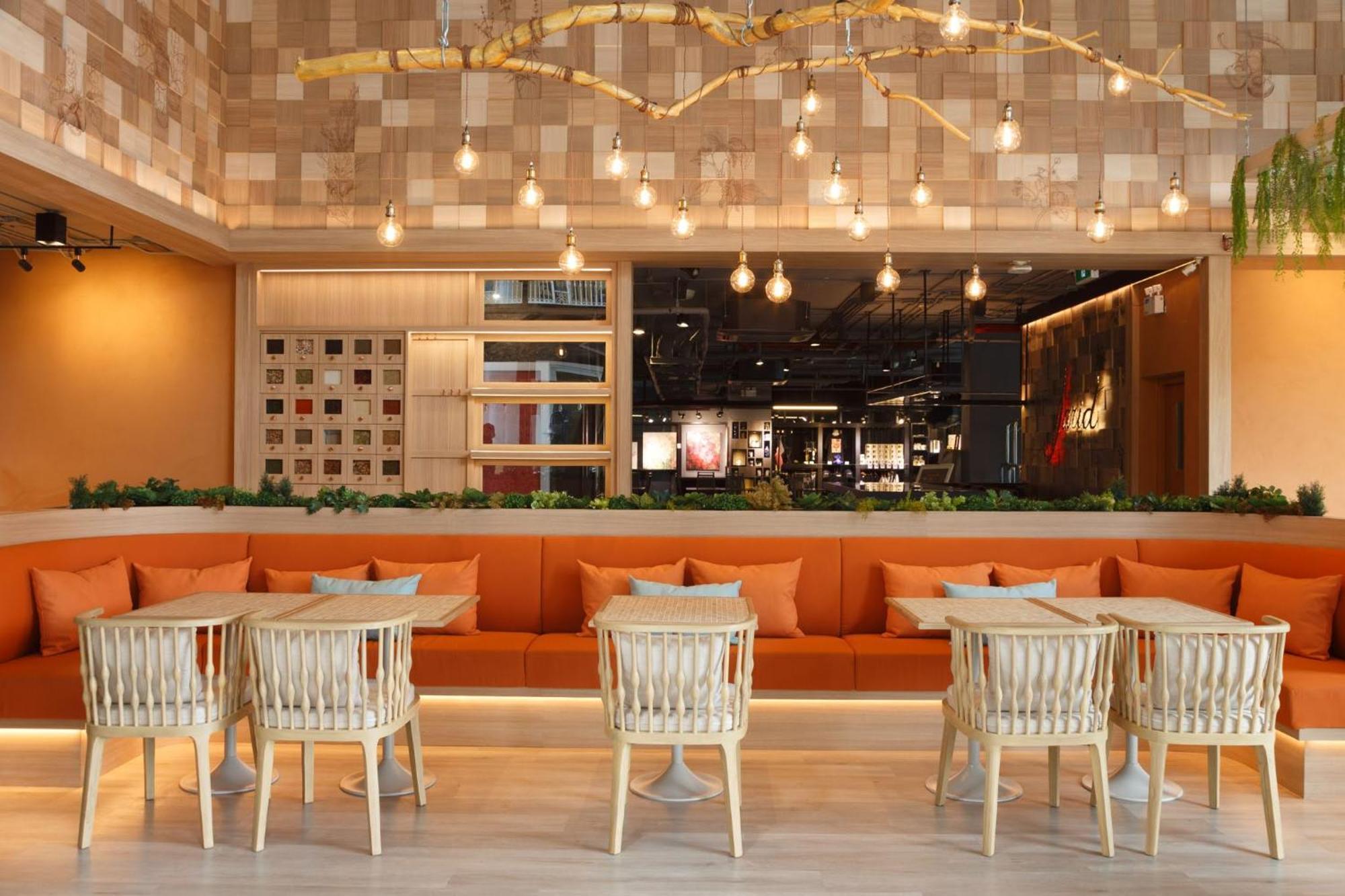 Artist Designed By Pomm Chan At Nimman Soi3 Apartment