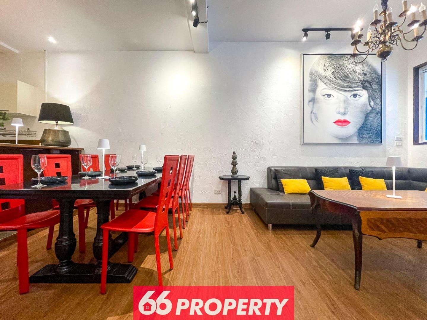 Stylish Townhouse In Nimman Area With Full Kitchen *