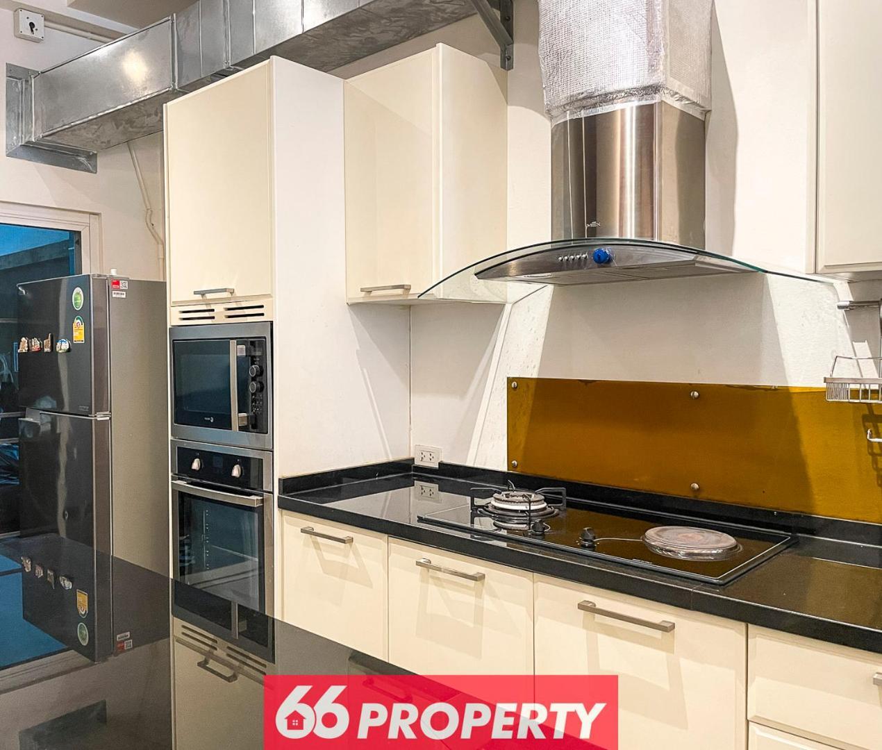 Stylish Townhouse In Nimman Area With Full Kitchen Holiday home Chiang Mai