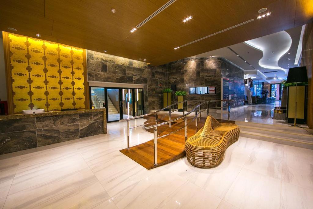 Apartment Center Close Nightbazaar Luxury Chiang Mai