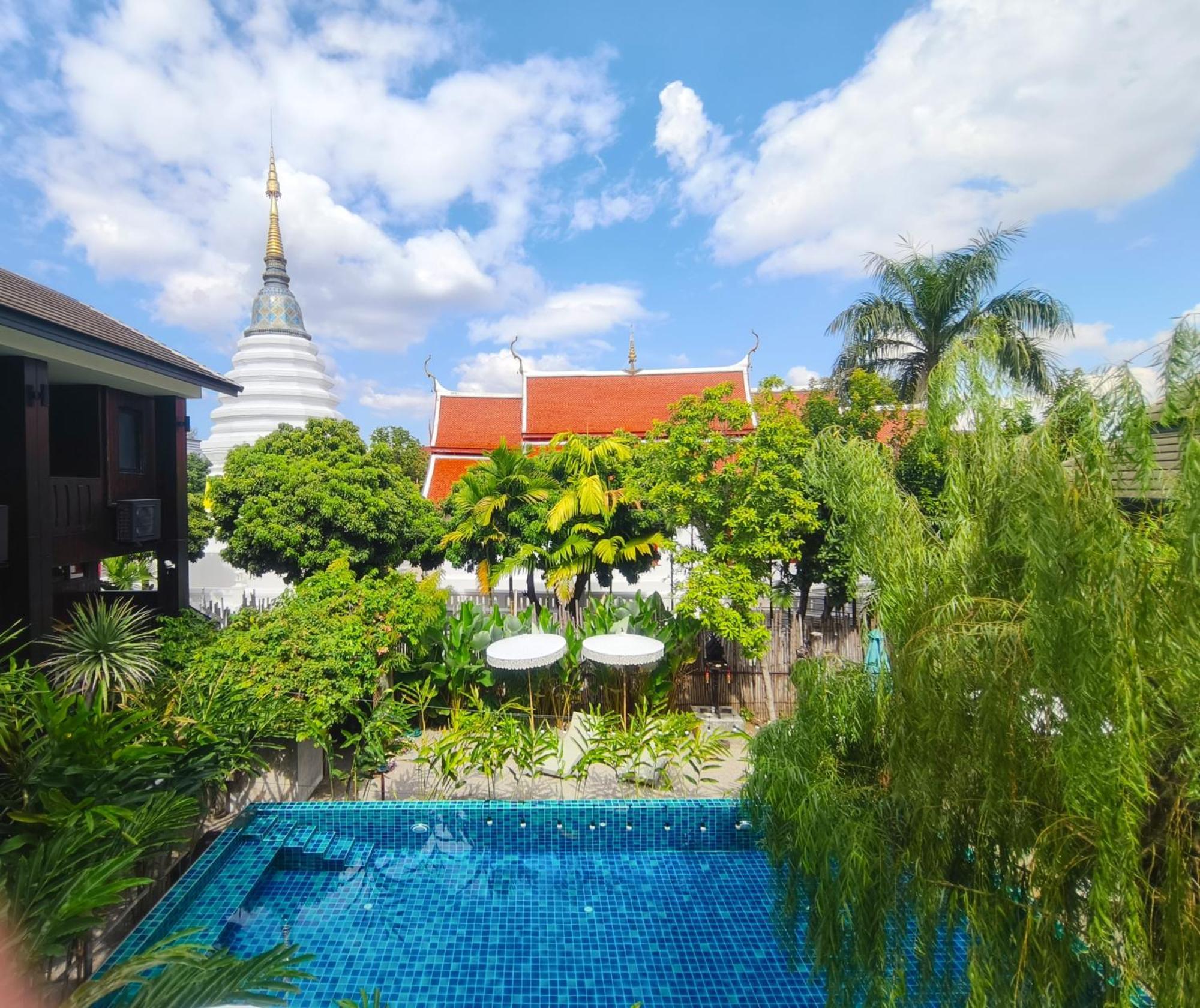 Arun Rawee อรุณ รวี Hotel 3*