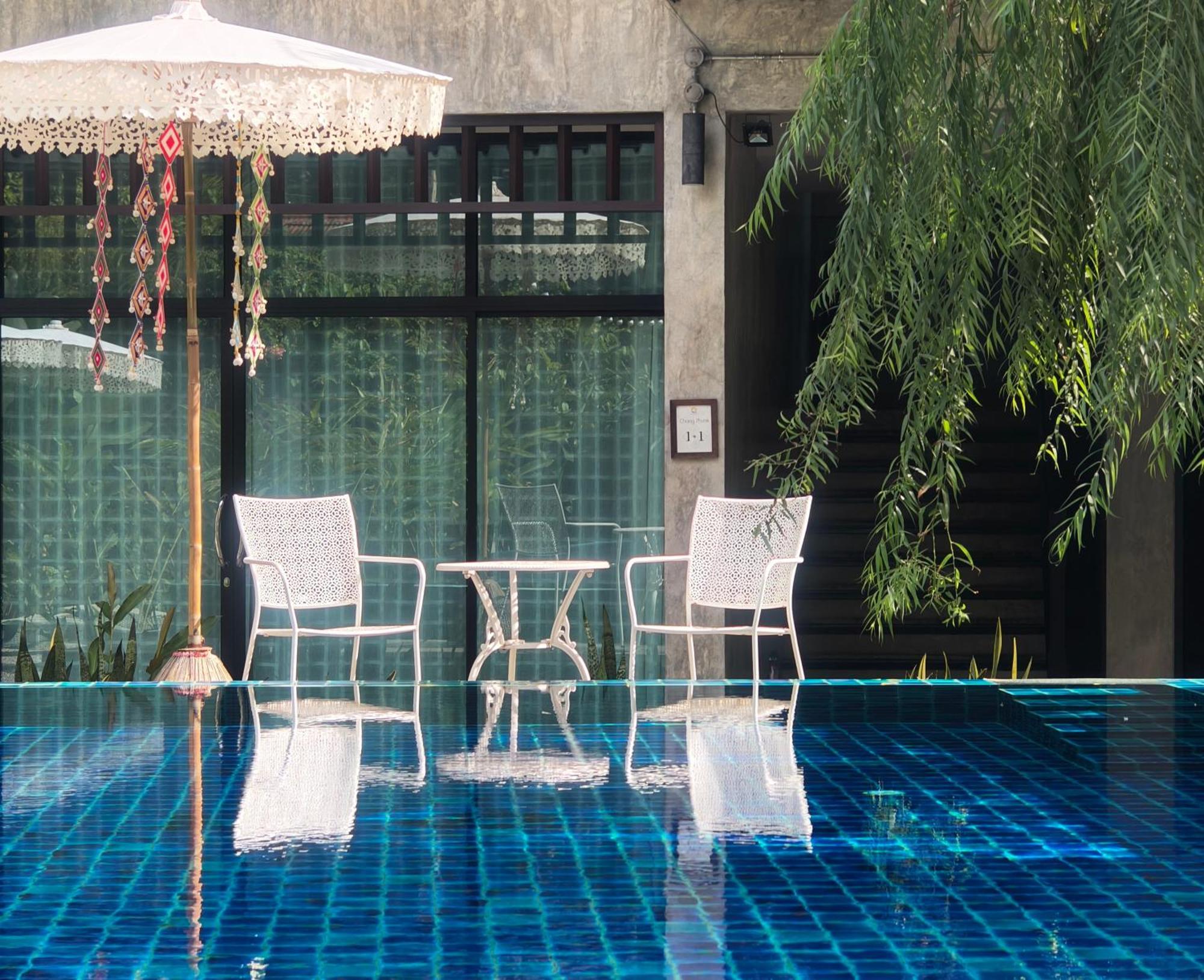 Hotel Arun Rawee อรุณ รวี Chiang Mai