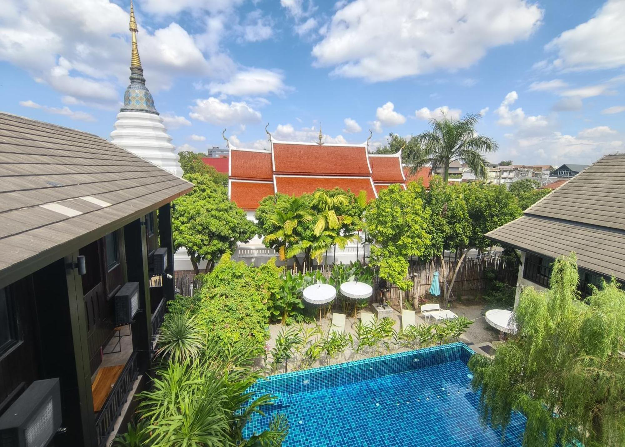 Hotel Arun Rawee อรุณ รวี 3*