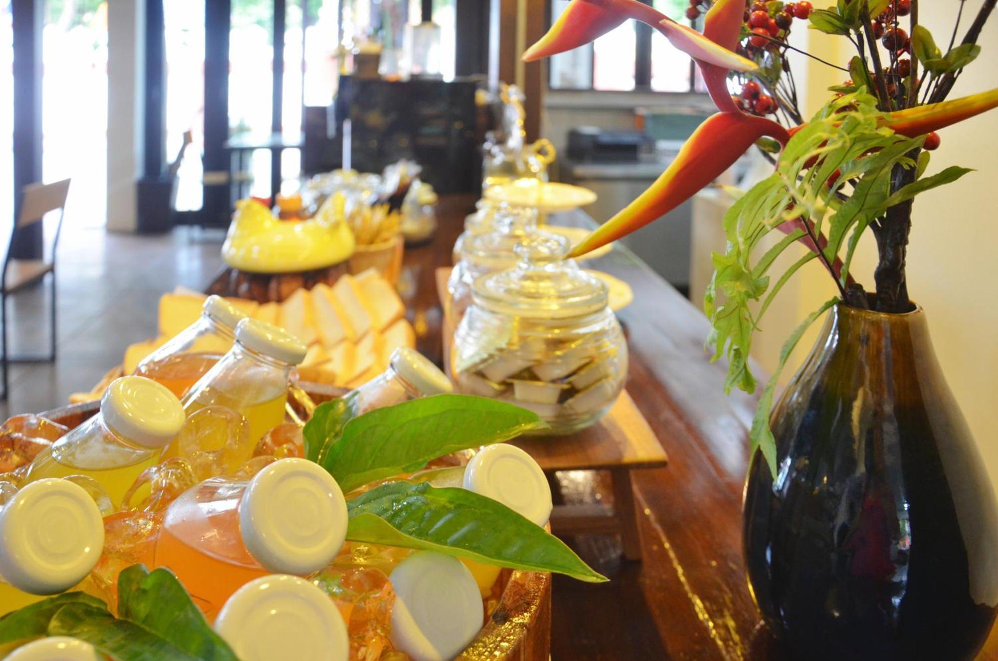 Hotel Arun Rawee อรุณ รวี Chiang Mai