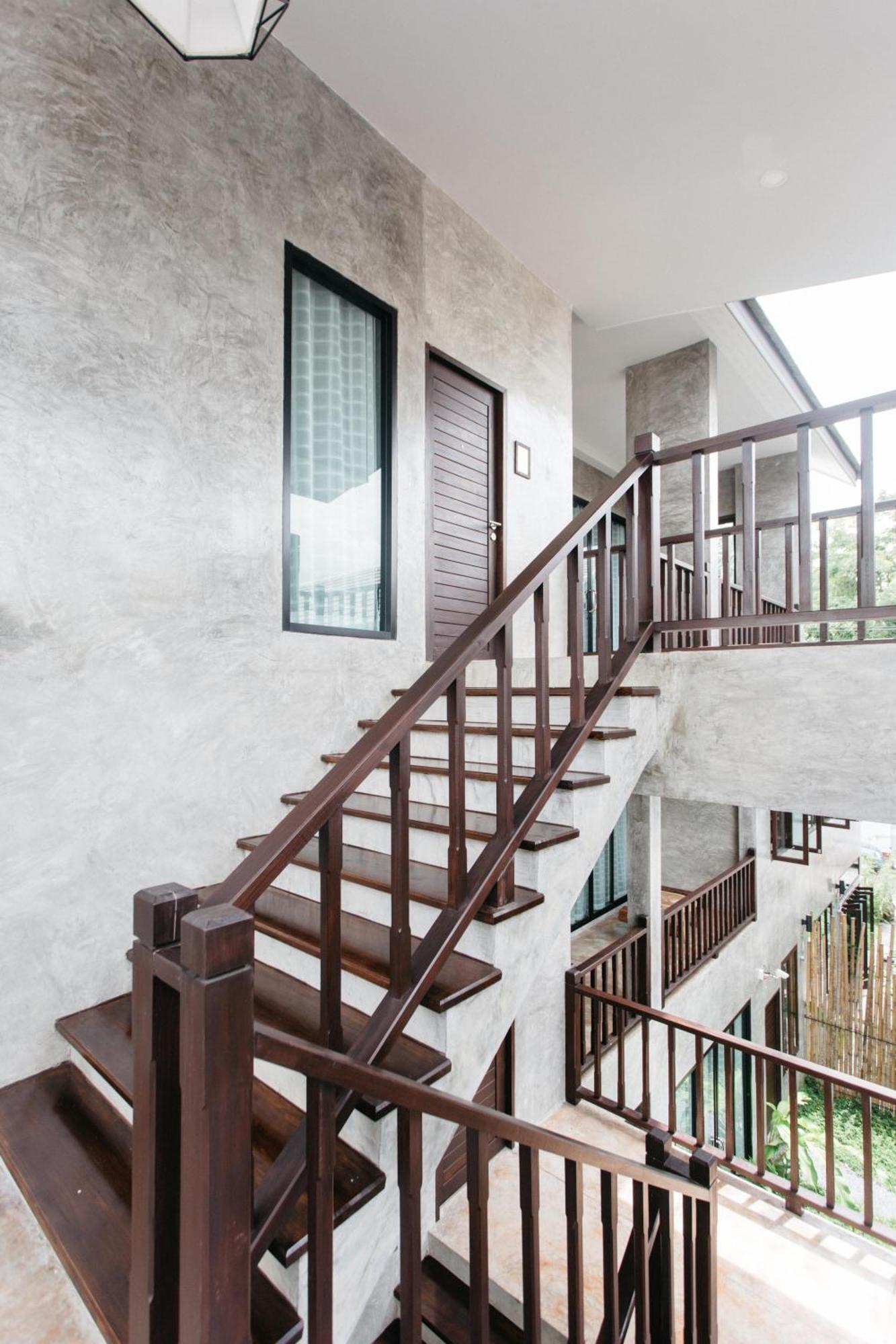 Hotel Arun Rawee อรุณ รวี
