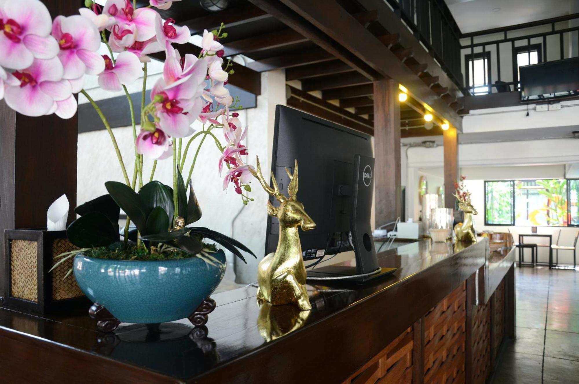 Arun Rawee อรุณ รวี Hotel Chiang Mai