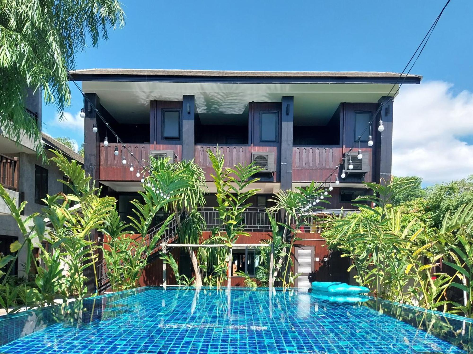 Hotel Arun Rawee อรุณ รวี Chiang Mai